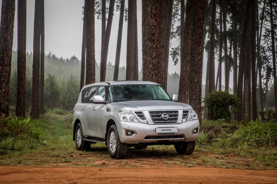  Nissan Patrol (Y62) 2017 года  (ZA) (фото 17 из 19)